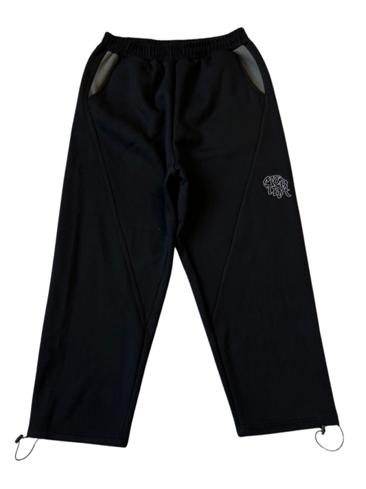 Mertra Pants Black