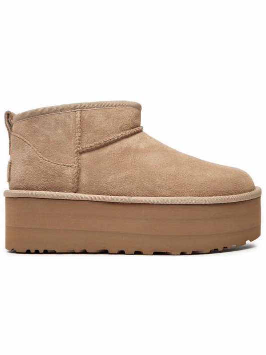 UGG Classic Ultra Mini Plateau-Boot Sand